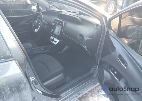 2018 Toyota Prius Two Eco z USA, uszkodzony, nr VIN JTDKARFU6J3066959